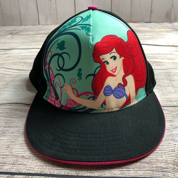 ariel hat